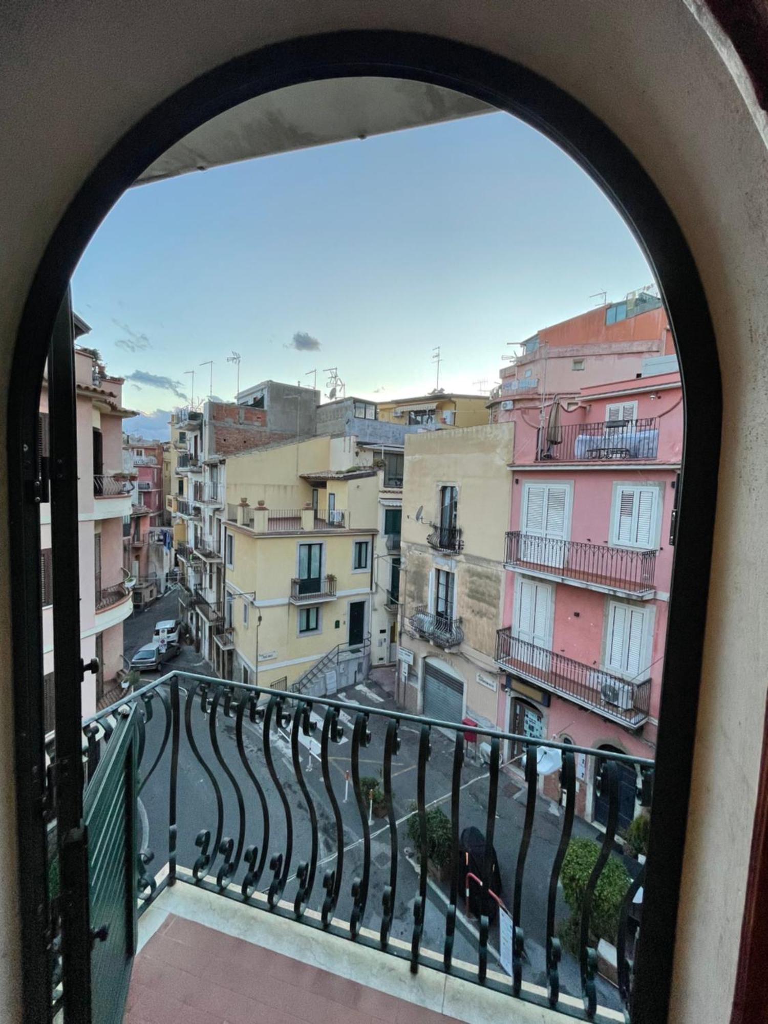Taormina'S Sun Apartment المظهر الخارجي الصورة
